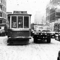 Tramway sur la rue Saint-Antoine, 1946