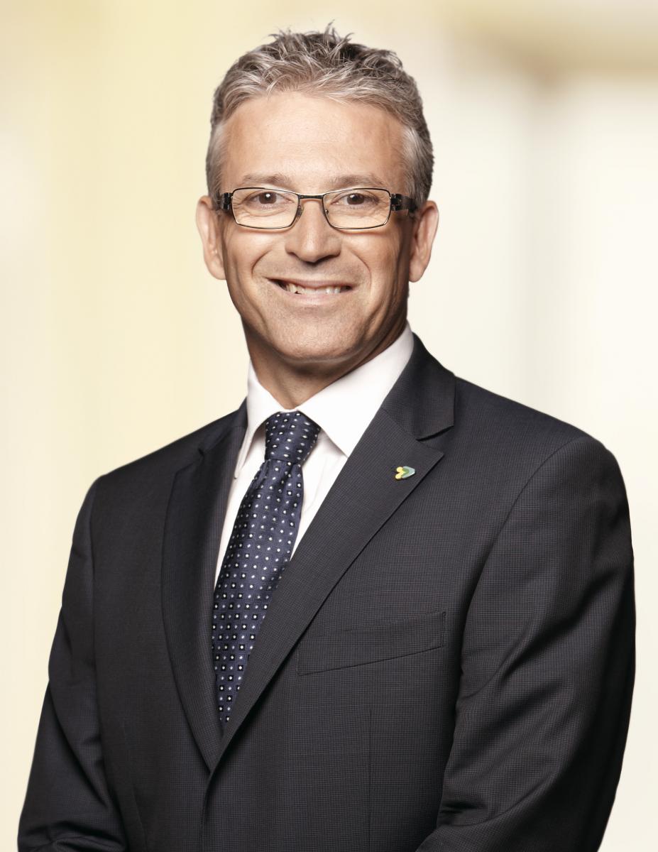 Nos Dirigeants Societe De Transport De Montreal