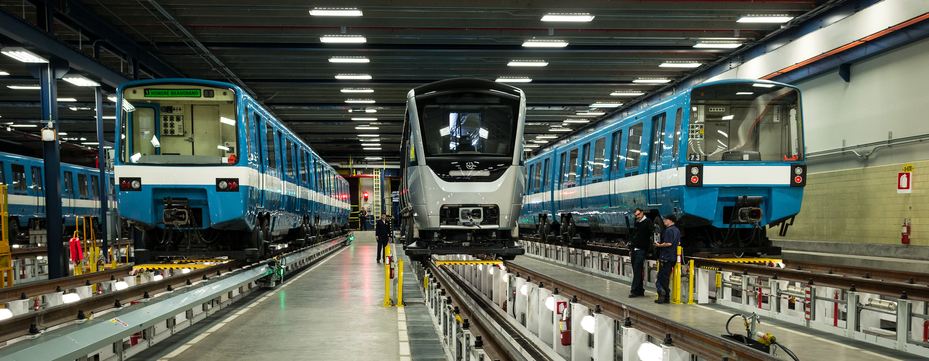 Launch of AZUR delivery schedule | Société de transport de Montréal