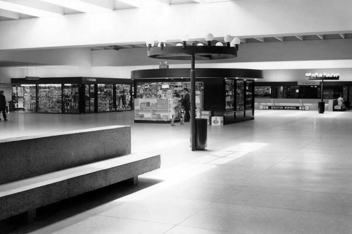 Station Longueuil (Longueuil–Université-de-Sherbrooke)