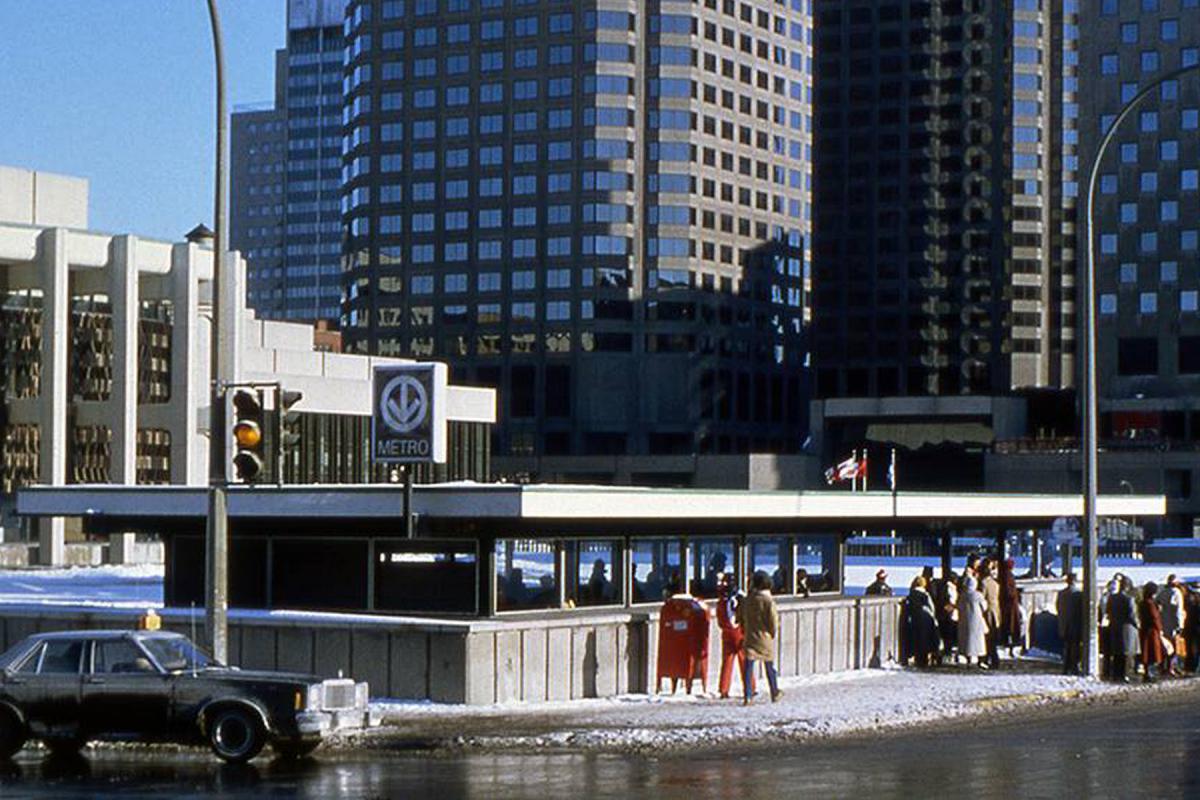 Station Place-des-Arts