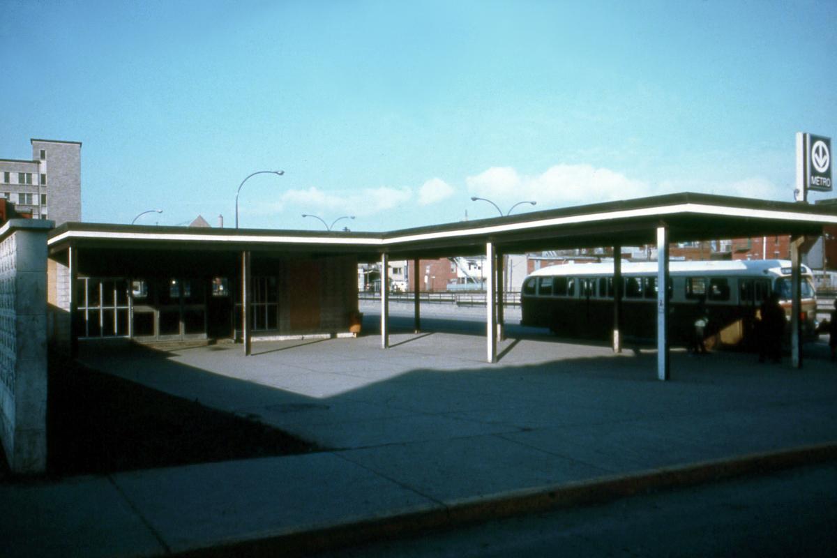 Station Sherbrooke